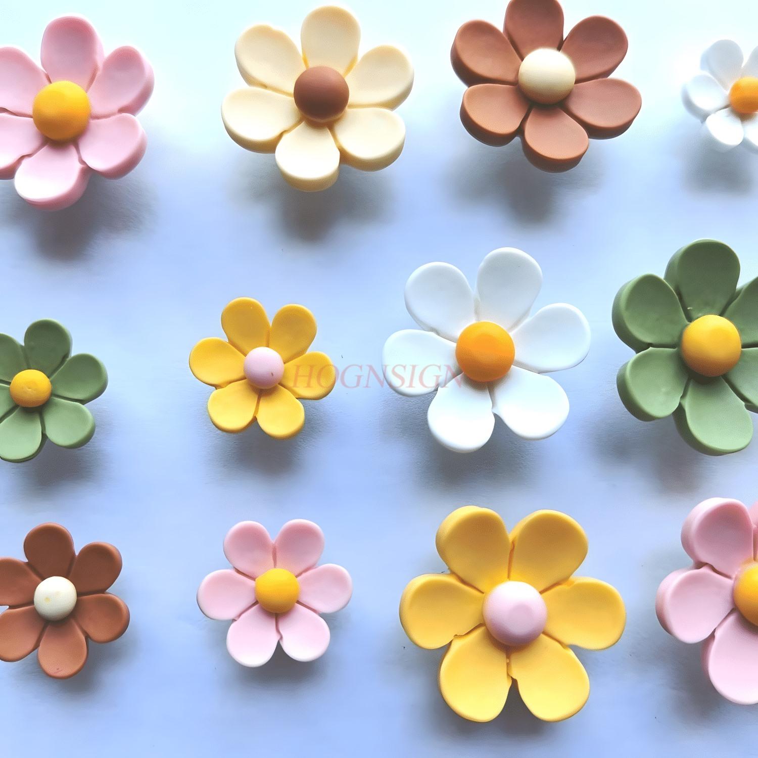 25pcs Size, Flower, Color, Push Pin, Creative Button, Soft Wooden Board, Felt, Photo, Wall Decoration Nail China Mainland
25pcs Size, Flower, Color, Push Pin, Creative Button, Soft Wooden Board, Felt, Photo, Wall Decoration Nail China Mainland