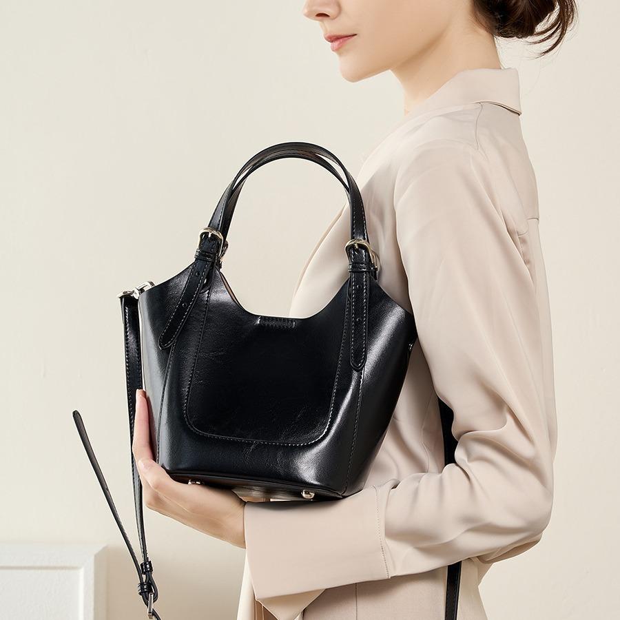 Commuter Vegetable Basket Bag New Versatile Portable Women s Bag Child and Mother Bag Fashion Trend Single Shoulder Crossbody
Commuter Vegetable Basket Bag New Versatile Portable Women s Bag Child and Mother Bag Fashion Trend Single Shoulder Crossbody