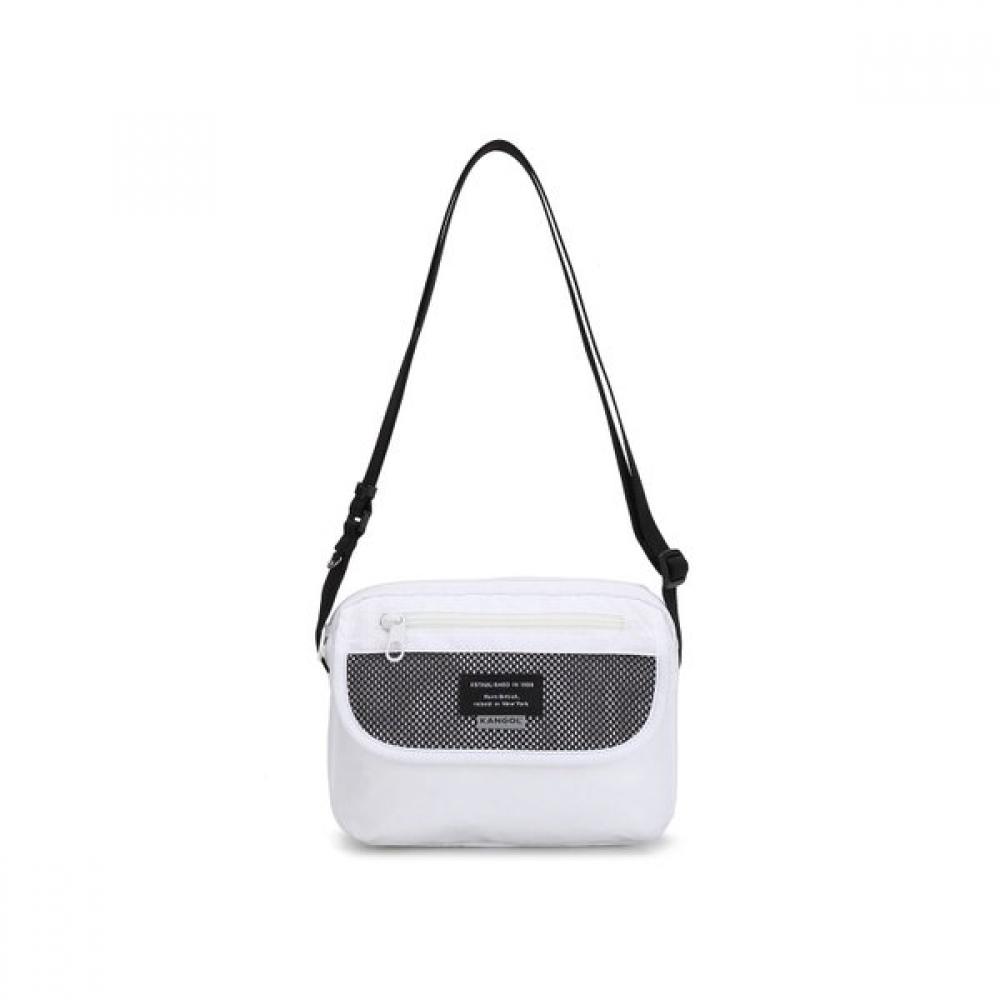 Kangol Kids White Crossbag Se 0123 white/OS
Kangol Kids White Crossbag Se 0123 white/OS