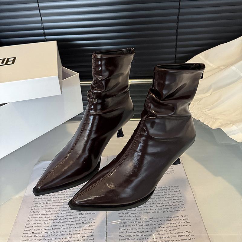 Трендовые тонкие ботильоны из лакированной кожи на высоком каблуке, новые европейско-американские универсальные ботильоны с острым носком и тонким каблуком, черные ботильоны 40 коричневый
Трендовые тонкие ботильоны из лакированной кожи на высоком каблуке, новые европейско-американские универсальные ботильоны с острым носком и тонким каблуком, черные ботильоны 40 коричневый