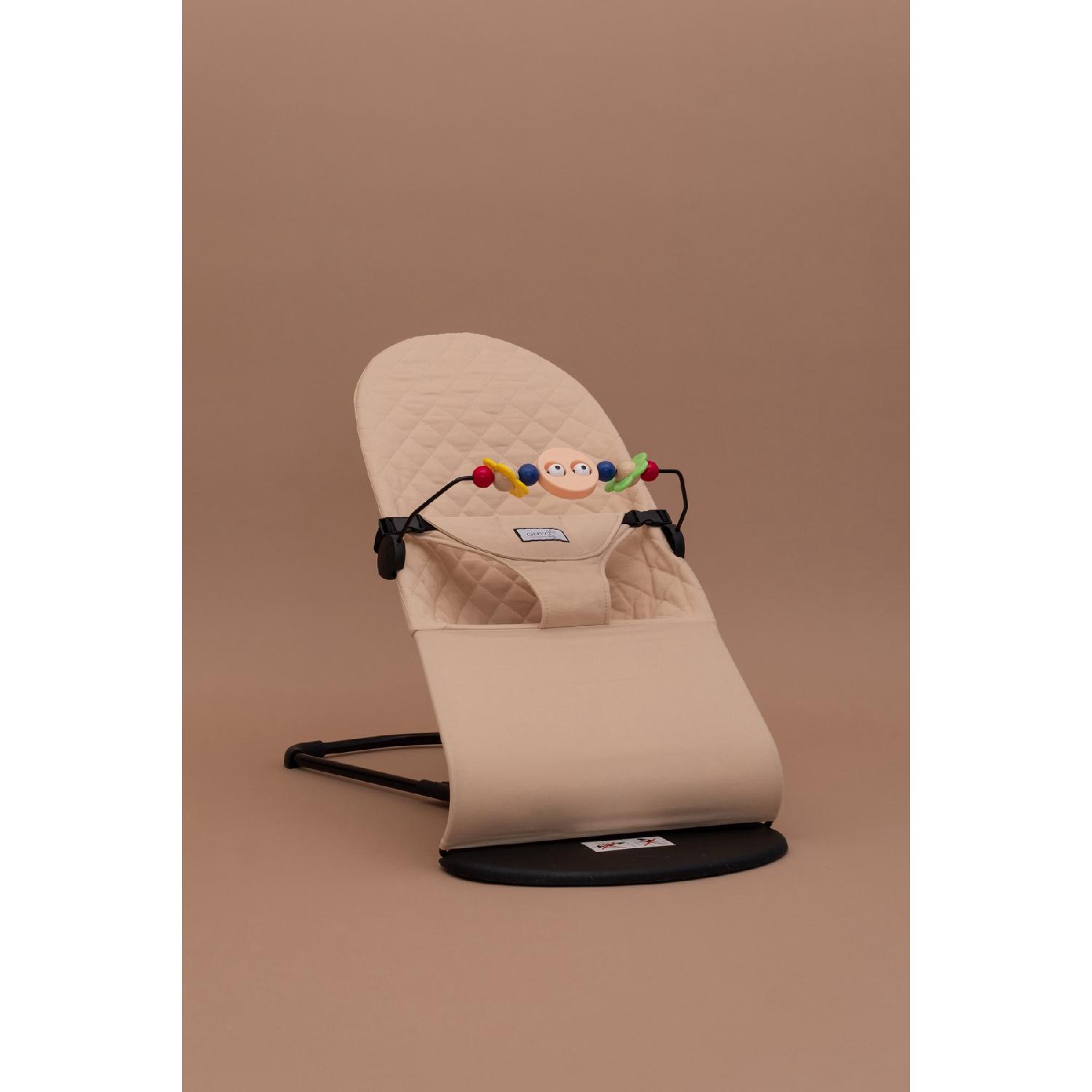 Трехступенчатая, удобная в переноске, хлопковая переноска-качалка премиум-класса для младенцев — песочно-бежевого цвета
Трехступенчатая, удобная в переноске, хлопковая переноска-качалка премиум-класса для младенцев — песочно-бежевого цвета