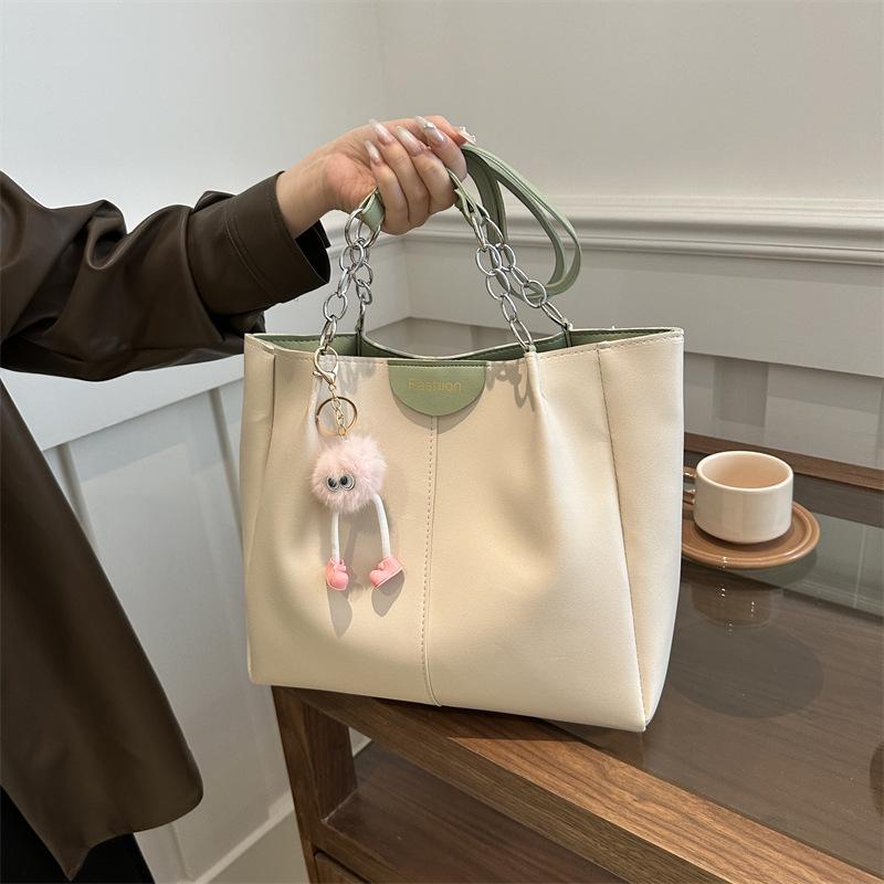 2024 Spring Women s Large Capacity Fashion Mother-and-Child Retro Crossbody Shoulder Bag
2024 Spring Women s Large Capacity Fashion Mother-and-Child Retro Crossbody Shoulder Bag