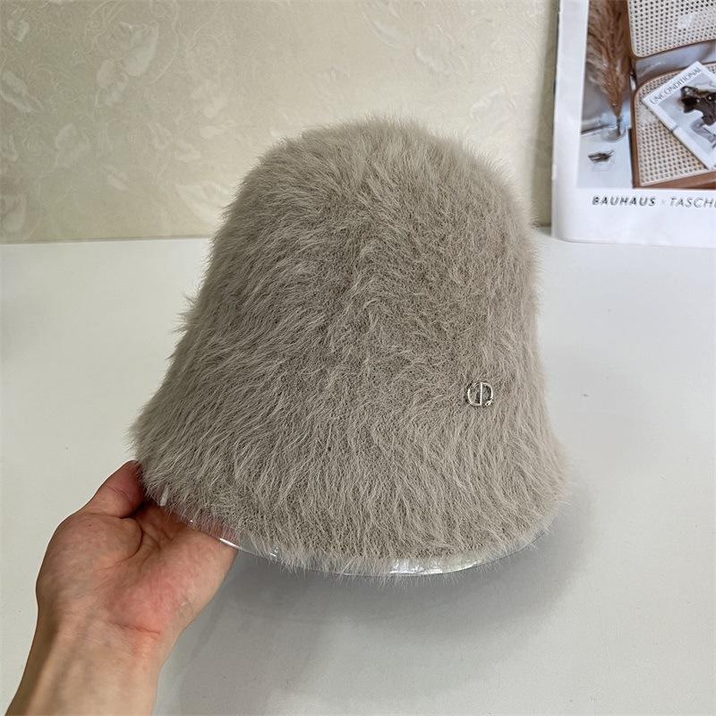 Плюшевая вязаная шапка-рыбачка детская осенне-зимняя теплая для лица маленькая панама модного бренда универсальная шапка-ведро закрывающая лицо M(56-58cm) хаки
Плюшевая вязаная шапка-рыбачка детская осенне-зимняя теплая для лица маленькая панама модного бренда универсальная шапка-ведро закрывающая лицо M(56-58cm) хаки