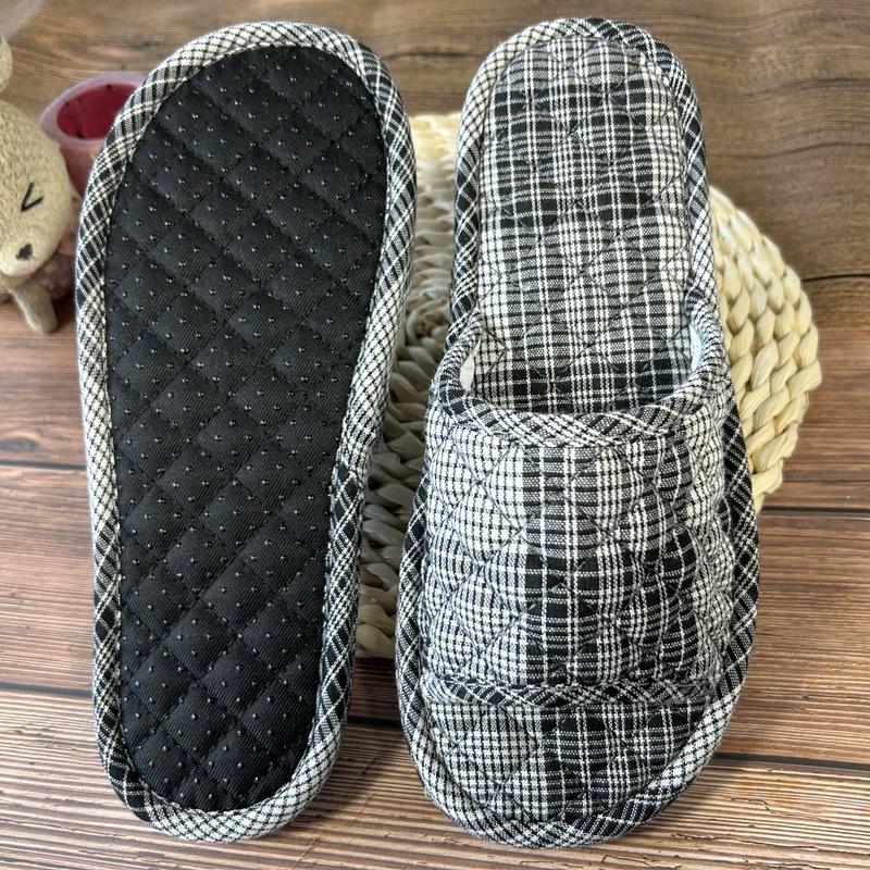 Унісекс тихі домашні капці - М яка підошва для дерев яної підлоги Size 40-41
Унісекс тихі домашні капці - М яка підошва для дерев яної підлоги Size 40-41