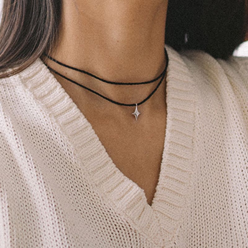 WorthWord Cento Necklace Silver
WorthWord Cento Necklace Silver