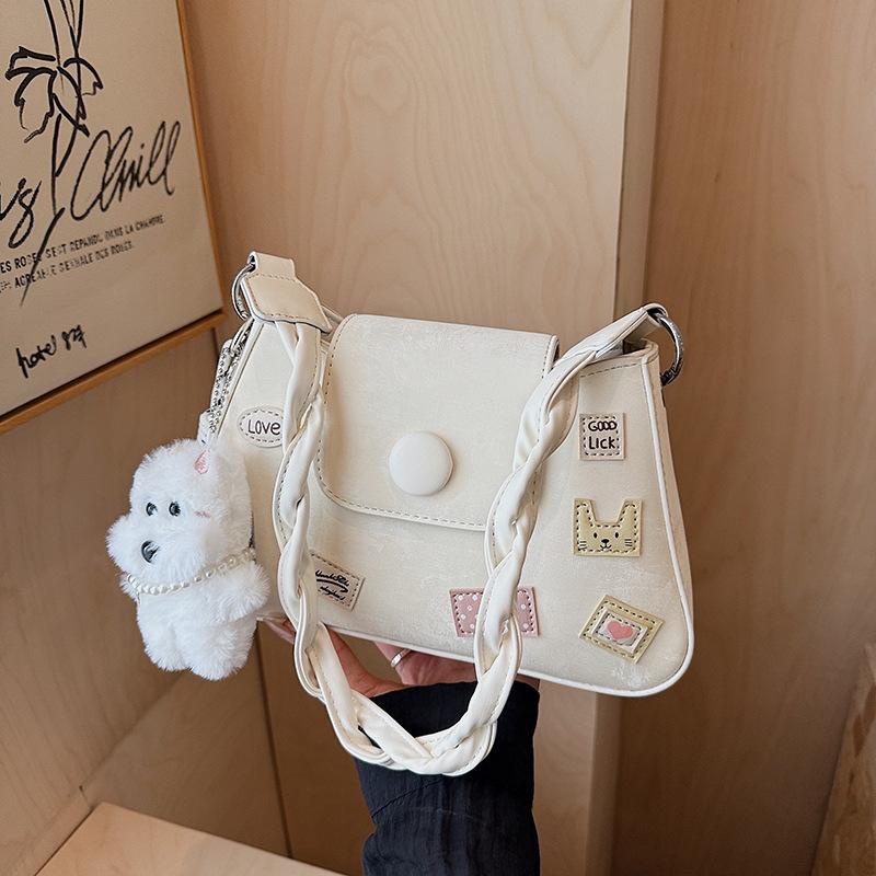 Autumn and winter niche bag women s new commuter versatile shoulder armpit bag fashion messenger bag
Autumn and winter niche bag women s new commuter versatile shoulder armpit bag fashion messenger bag