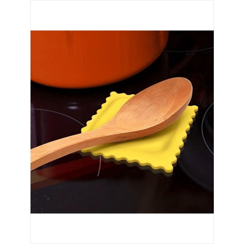 Cute Cartoon Cookie Shaped Spoon Rest - Heat Resistant Kitchen Mat, Ideal for Ladles, Home and Restaurant жовтий
Cute Cartoon Cookie Shaped Spoon Rest - Heat Resistant Kitchen Mat, Ideal for Ladles, Home and Restaurant жовтий