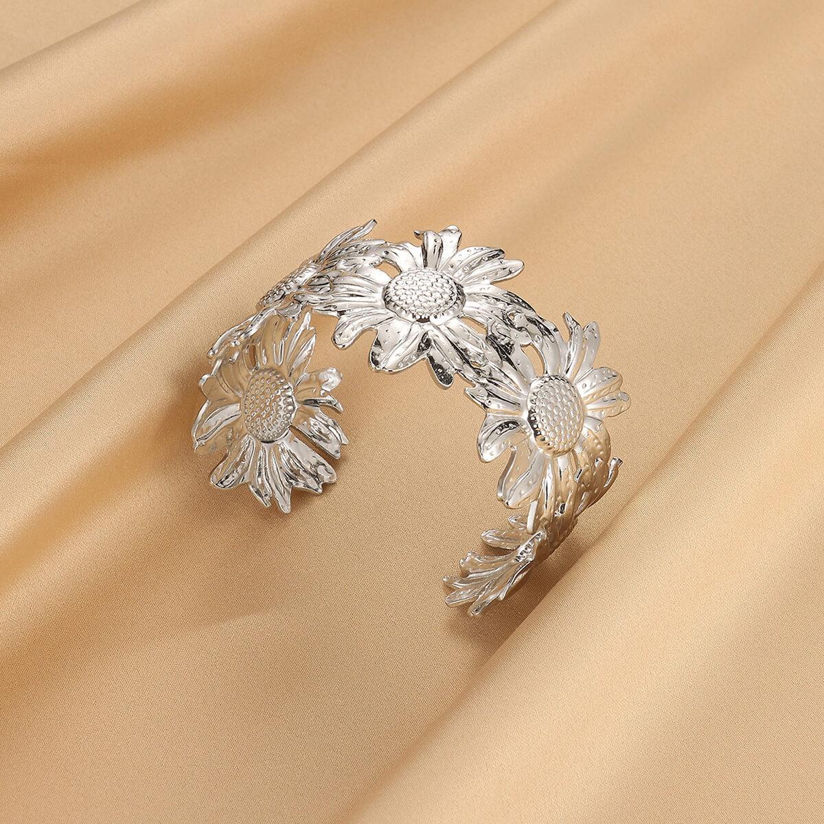 Flower Hollow Chunky Cuff Bangles For Women Fashion Waterproof Geometric Bracelet Wide Hand Jewelry Pulseras Summer Gift
Flower Hollow Chunky Cuff Bangles For Women Fashion Waterproof Geometric Bracelet Wide Hand Jewelry Pulseras Summer Gift