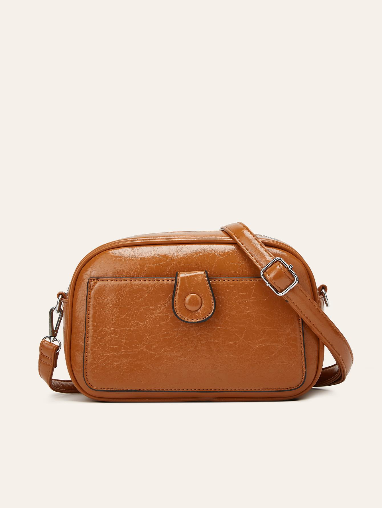 Retro oil wax leather shoulder bag, unique texture niche design, high-end dating with daily commuting messenger bag
Retro oil wax leather shoulder bag, unique texture niche design, high-end dating with daily commuting messenger bag