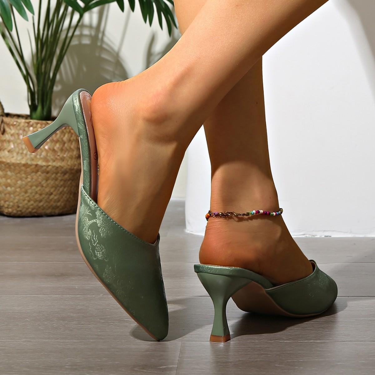 Embroidered bag head shoes women s spring and summer bow pointed head high heel outer wear embroidery with cheongsam half slippers 40
Embroidered bag head shoes women s spring and summer bow pointed head high heel outer wear embroidery with cheongsam half slippers 40