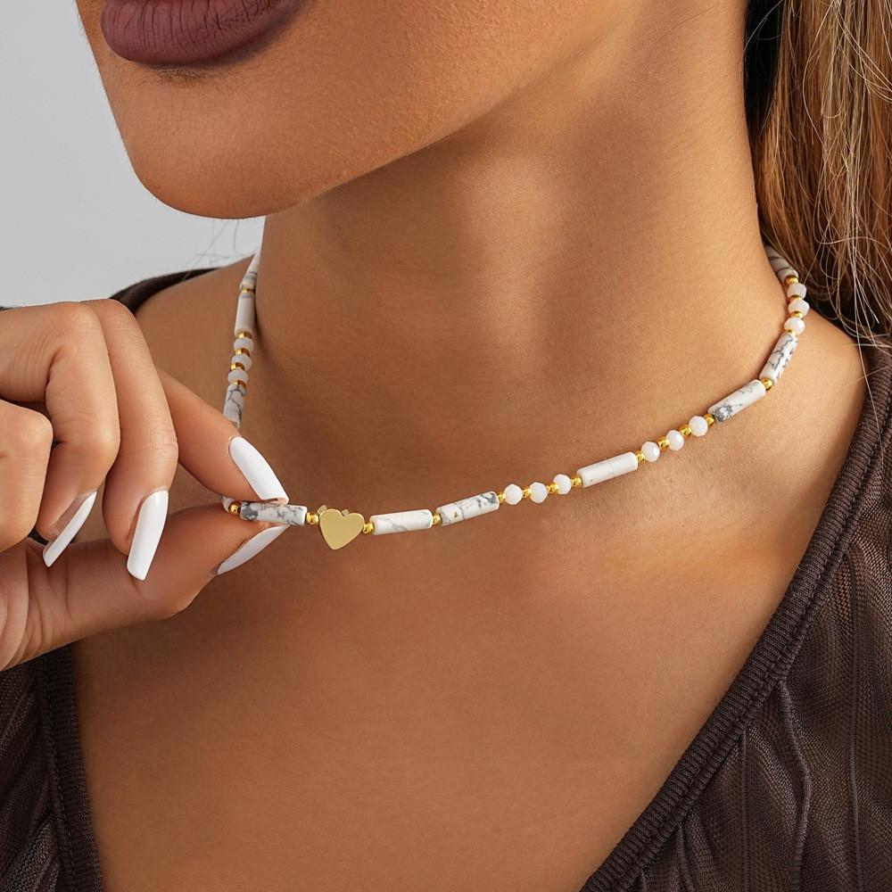 2023 New Creative Natural Stone Heart Pendant Necklace For Women Stylish Gold Jewelry
2023 New Creative Natural Stone Heart Pendant Necklace For Women Stylish Gold Jewelry