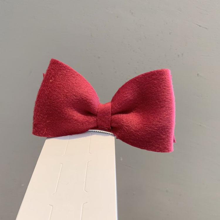 Корейская детская шерстяная заколка-бант для волос - Красная заколка-уточка ручной работы для осени/зимы
Корейская детская шерстяная заколка-бант для волос - Красная заколка-уточка ручной работы для осени/зимы