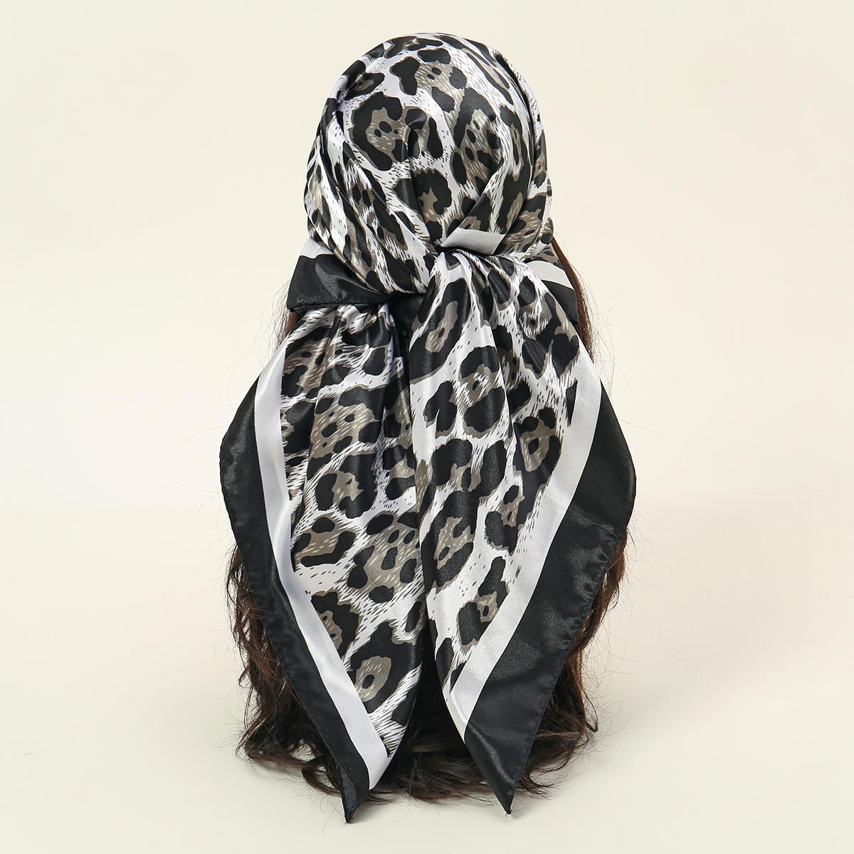 90*90Cm Satin Square Scarf Women Leopard Print Shawl Hair Wrap Silk Feeling Satin Neckerchief Hair Band Classics Leopard Bandana 90x90cm
90*90Cm Satin Square Scarf Women Leopard Print Shawl Hair Wrap Silk Feeling Satin Neckerchief Hair Band Classics Leopard Bandana 90x90cm