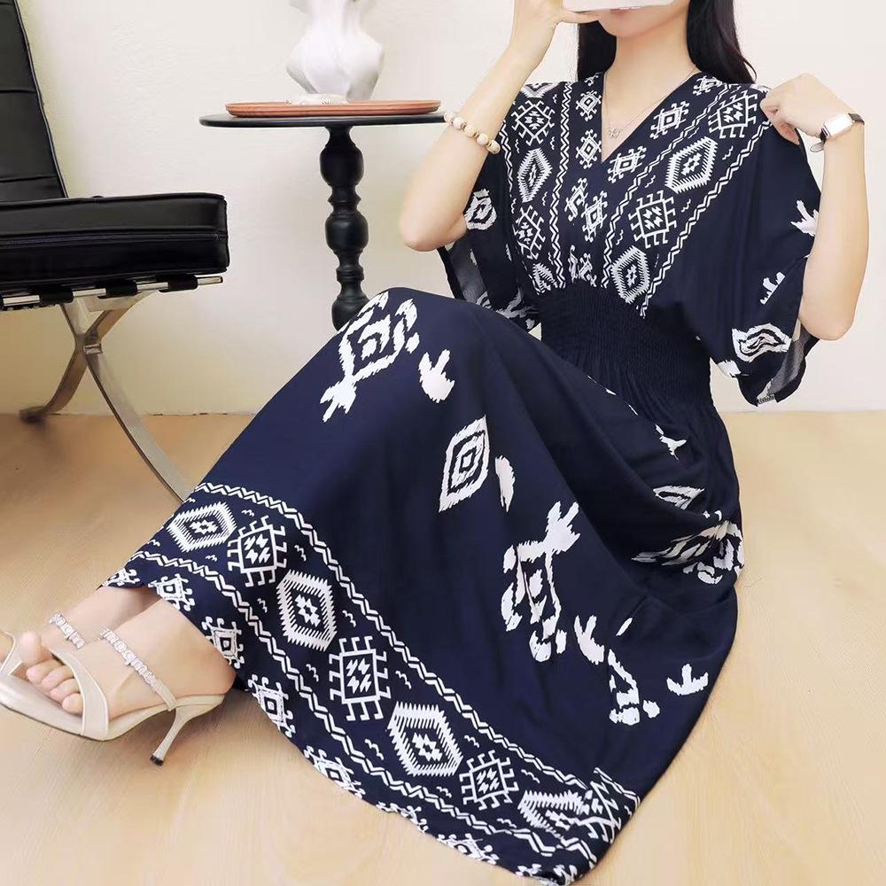 26-Year Floral V-Neck Cotton Silk Batwing Sleeve Beach Dress - Thailand Travel & Vacation Skirt Style One size (suitable for up to 145 pounds)
26-Year Floral V-Neck Cotton Silk Batwing Sleeve Beach Dress - Thailand Travel & Vacation Skirt Style One size (suitable for up to 145 pounds)