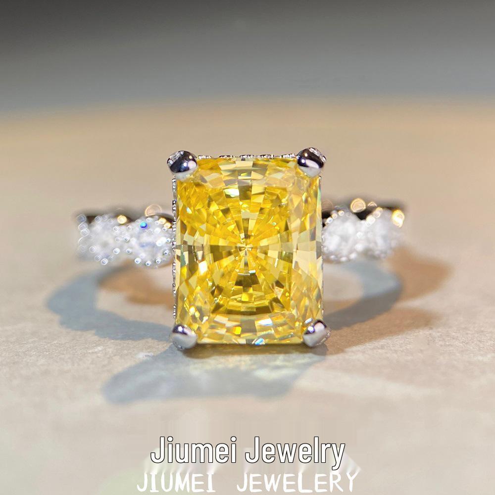 Princess Square S925 Sterling Silver Ring with Yellow Four-Claw Diamond - European & American Style, Non-Fading Size 6
Princess Square S925 Sterling Silver Ring with Yellow Four-Claw Diamond - European & American Style, Non-Fading Size 6