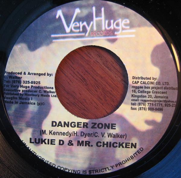 7inch Record LUKIE D & MR. CHICKEN - Danger Zone NONE Very Huge Recor 2004 Jamaica Reggae, Ska & Dub Used
7inch Record LUKIE D & MR. CHICKEN - Danger Zone NONE Very Huge Recor 2004 Jamaica Reggae, Ska & Dub Used