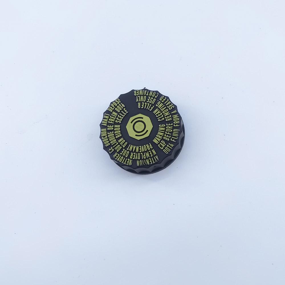 Suitable for Peugeot 307 RESTYLING 308 / 408 Mercosur T73 Citroen C4 BRAKE FLUID RESERVOIR TUBE CAP Brake oil pot 4635A6 463589 464334 CAP
Suitable for Peugeot 307 RESTYLING 308 / 408 Mercosur T73 Citroen C4 BRAKE FLUID RESERVOIR TUBE CAP Brake oil pot 4635A6 463589 464334 CAP