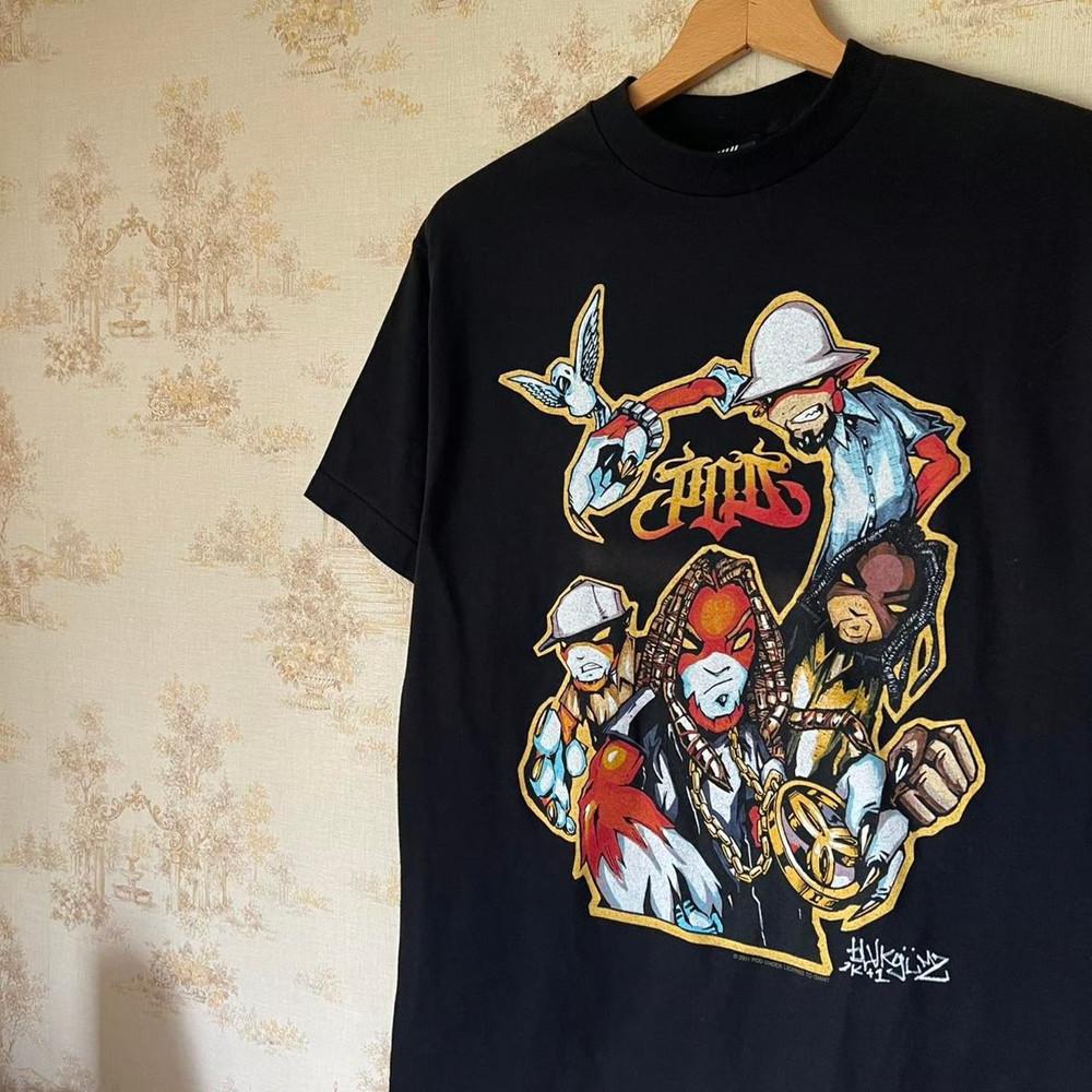 2001 Giant P.O.D. Payable On Death Anime Graffiti TShirt S010 Unisex T-Shirt M
2001 Giant P.O.D. Payable On Death Anime Graffiti TShirt S010 Unisex T-Shirt M