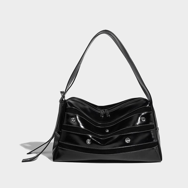 Versatile Single Shoulder Crossbody Bag For Women Large Capacity Tote Bag Decompression Bag Retro Bag New Premium
Versatile Single Shoulder Crossbody Bag For Women Large Capacity Tote Bag Decompression Bag Retro Bag New Premium