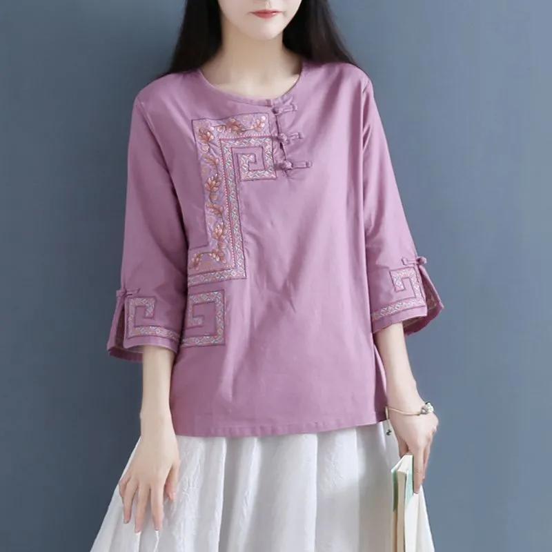 Spring and Summer New Retro Buttoned Linen Tops Cotton and Linen Shirts Women s Chinese Round Neck Embroidered Shirt Zen Tea Suit 4XL
Spring and Summer New Retro Buttoned Linen Tops Cotton and Linen Shirts Women s Chinese Round Neck Embroidered Shirt Zen Tea Suit 4XL