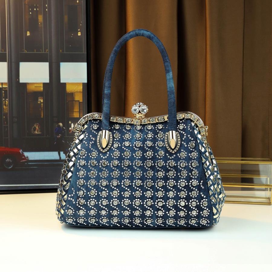 Fashion Commuter Denim Hand-Held Women S Bag Trend Diamond-Encrusted Women S Shoulder Messenger Bag Clip Bag синій
Fashion Commuter Denim Hand-Held Women S Bag Trend Diamond-Encrusted Women S Shoulder Messenger Bag Clip Bag синій