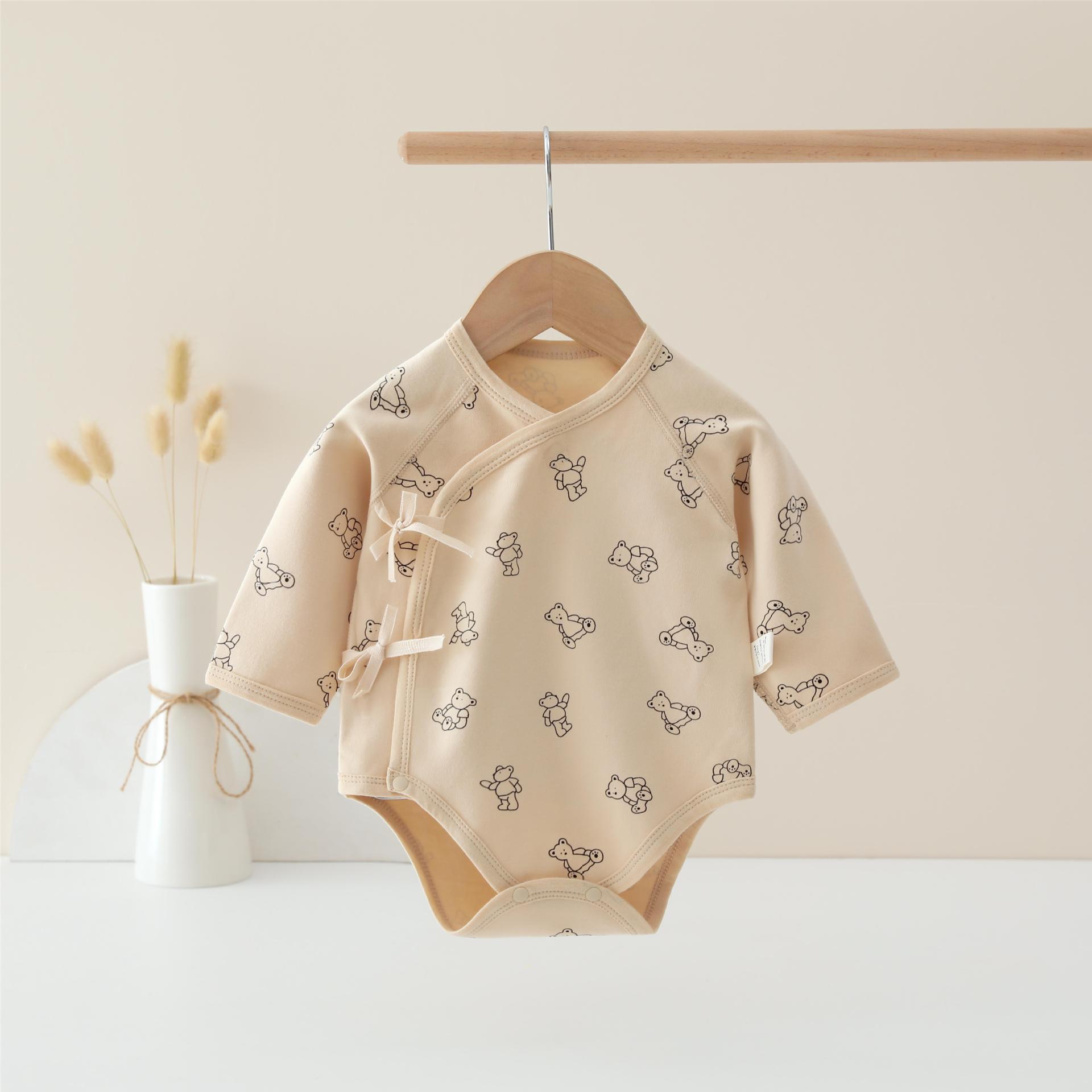 Детский ромпер из чистого хлопка: Весенне-осенний комбинезон без косточек с длинными рукавами 66cm
Детский ромпер из чистого хлопка: Весенне-осенний комбинезон без косточек с длинными рукавами 66cm