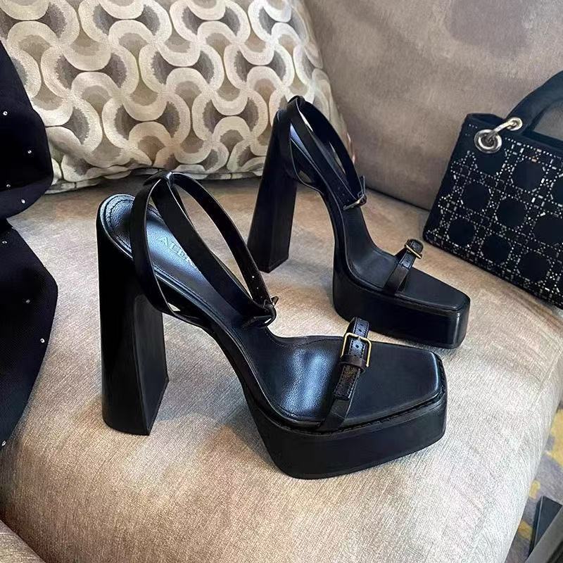 Wear one word buckle with fashion school versatile casual design sense temperament one word belt Internet celebrity sandals rhinestone high heels 35
Wear one word buckle with fashion school versatile casual design sense temperament one word belt Internet celebrity sandals rhinestone high heels 35