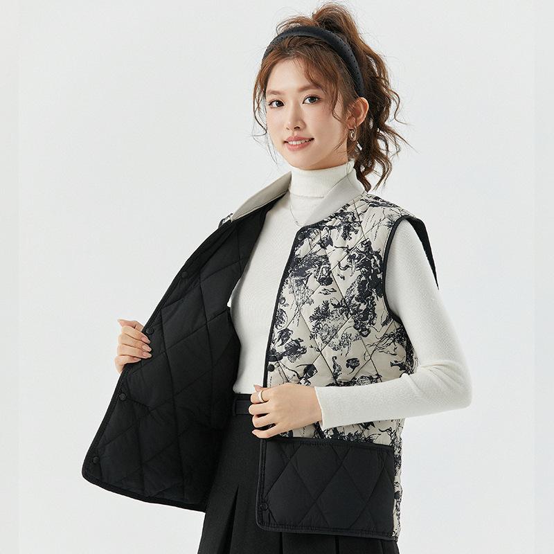 Женский весенне-осенний четырехсезонный теплый легкий и средней плотности модный повседневный жилет из хлопка с рубчатым воротником M (within 50kg)
Женский весенне-осенний четырехсезонный теплый легкий и средней плотности модный повседневный жилет из хлопка с рубчатым воротником M (within 50kg)