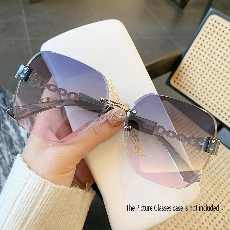 1PC Fashion Glasses Chain Frame, Large Frame Retro Rimless Glasses
1PC Fashion Glasses Chain Frame, Large Frame Retro Rimless Glasses