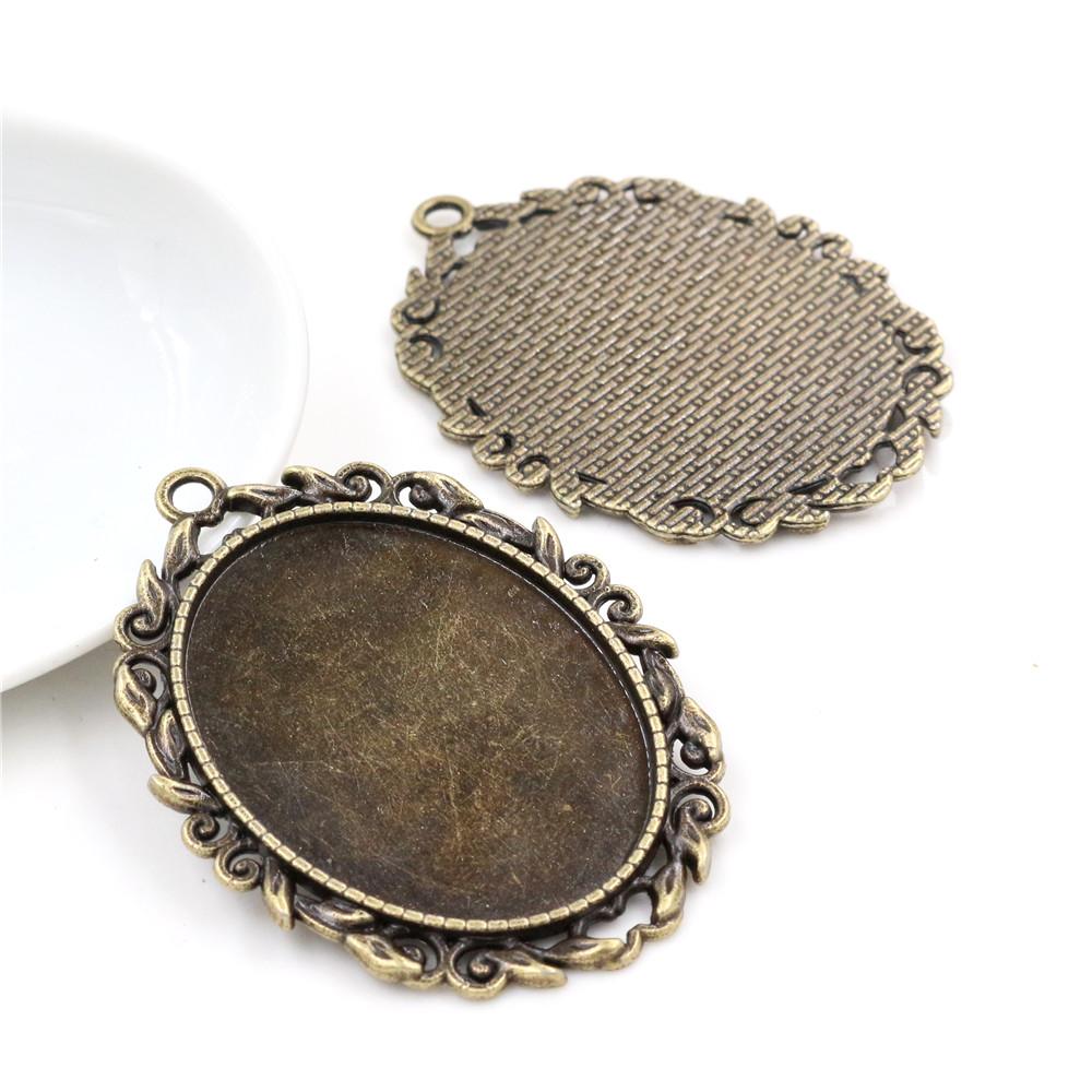 5pcs 30x40mm Inner Size 4 Colors Plated Classic Pierced Style Cabochon Base Setting Charms Pendant Tray 2025 New Arrival
5pcs 30x40mm Inner Size 4 Colors Plated Classic Pierced Style Cabochon Base Setting Charms Pendant Tray 2025 New Arrival
