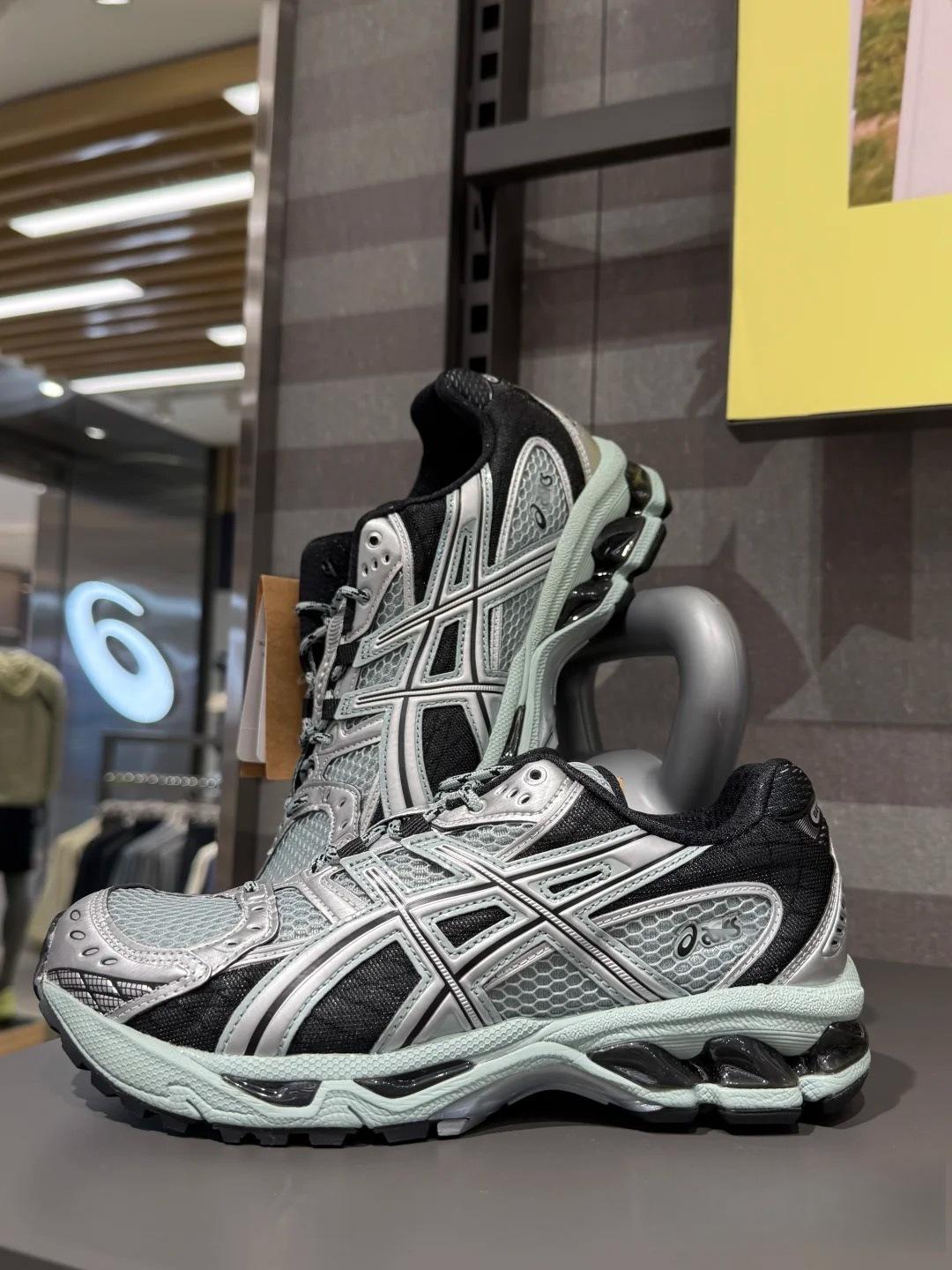 Men s and women s spring and summer retro trend sports shoes versatile running shoes casual dad shoes 45
Men s and women s spring and summer retro trend sports shoes versatile running shoes casual dad shoes 45