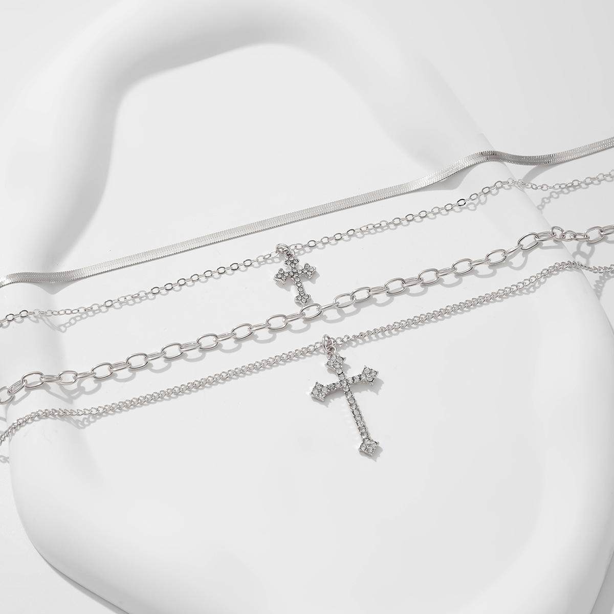Простое колье с крестом Женское высококлассное многослойное колье для наслаивания Носите как персонализированную цепочку на ключице Модный темперамент Универсальные украшения
Простое колье с крестом Женское высококлассное многослойное колье для наслаивания Носите как персонализированную цепочку на ключице Модный темперамент Универсальные украшения