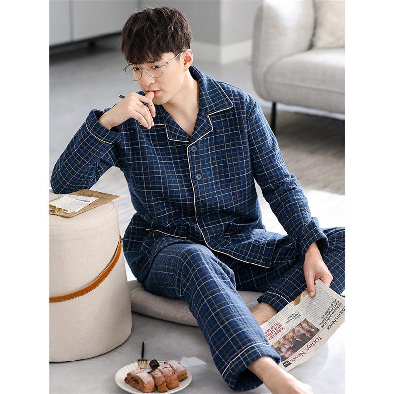 Men s Long Sleeve Pure Cotton Pajamas: Warm Quilted Homewear for Spring and Autumn. 165 (M)
Men s Long Sleeve Pure Cotton Pajamas: Warm Quilted Homewear for Spring and Autumn. 165 (M)