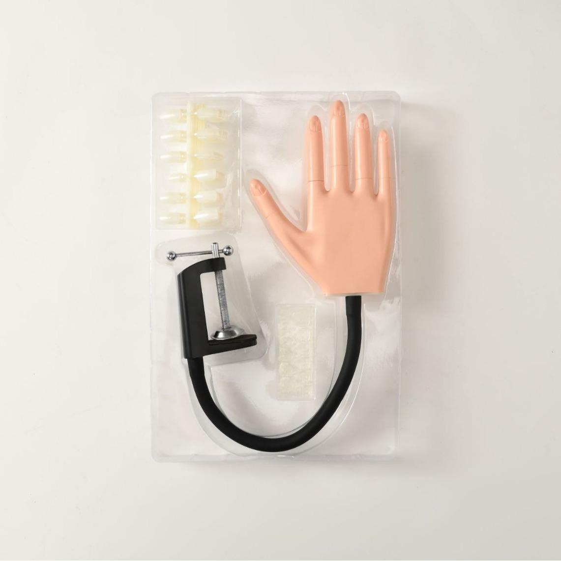 Гибкая силиконовая модель руки для нейл-арта с держателем типсов
Гибкая силиконовая модель руки для нейл-арта с держателем типсов