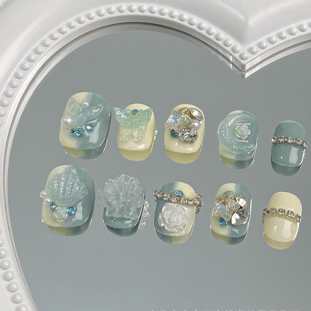 2024 New Autumn/Winter Handmade High-End Short Press-On Nails - Elegant Finish Dolphin Bay Lover - S
2024 New Autumn/Winter Handmade High-End Short Press-On Nails - Elegant Finish Dolphin Bay Lover - S