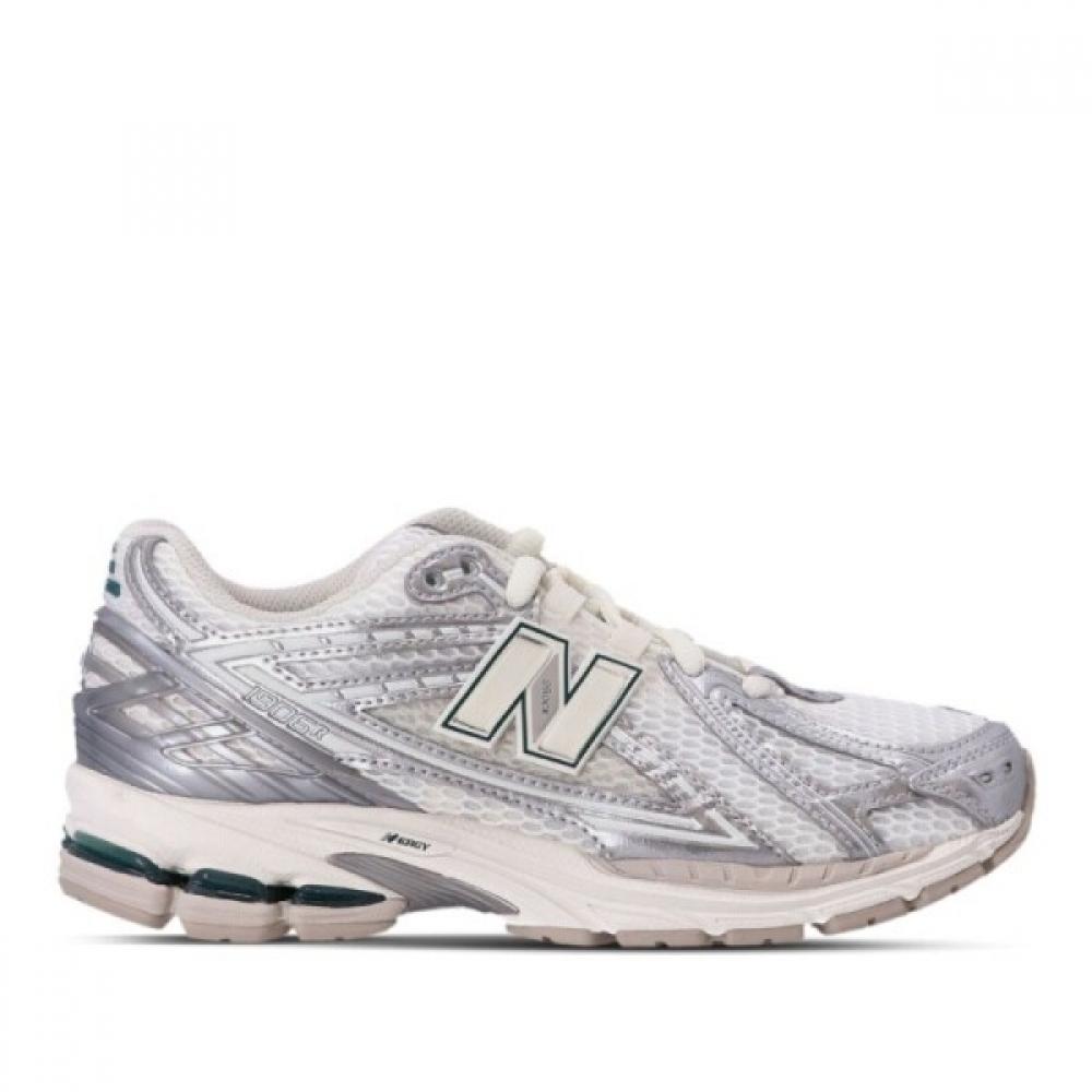 New Balance Белые серебристые темно-зеленые сетчатые кроссовки M1906reed Silvermetal US4
New Balance Белые серебристые темно-зеленые сетчатые кроссовки M1906reed Silvermetal US4