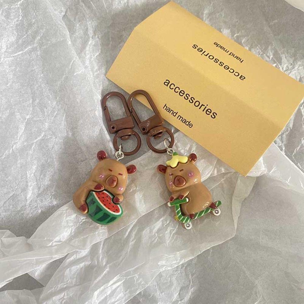Resin Capibara Bag Hanging Animal Kapibara Pendant Fashion Capybara Keychain Couple Style E
Resin Capibara Bag Hanging Animal Kapibara Pendant Fashion Capybara Keychain Couple Style E