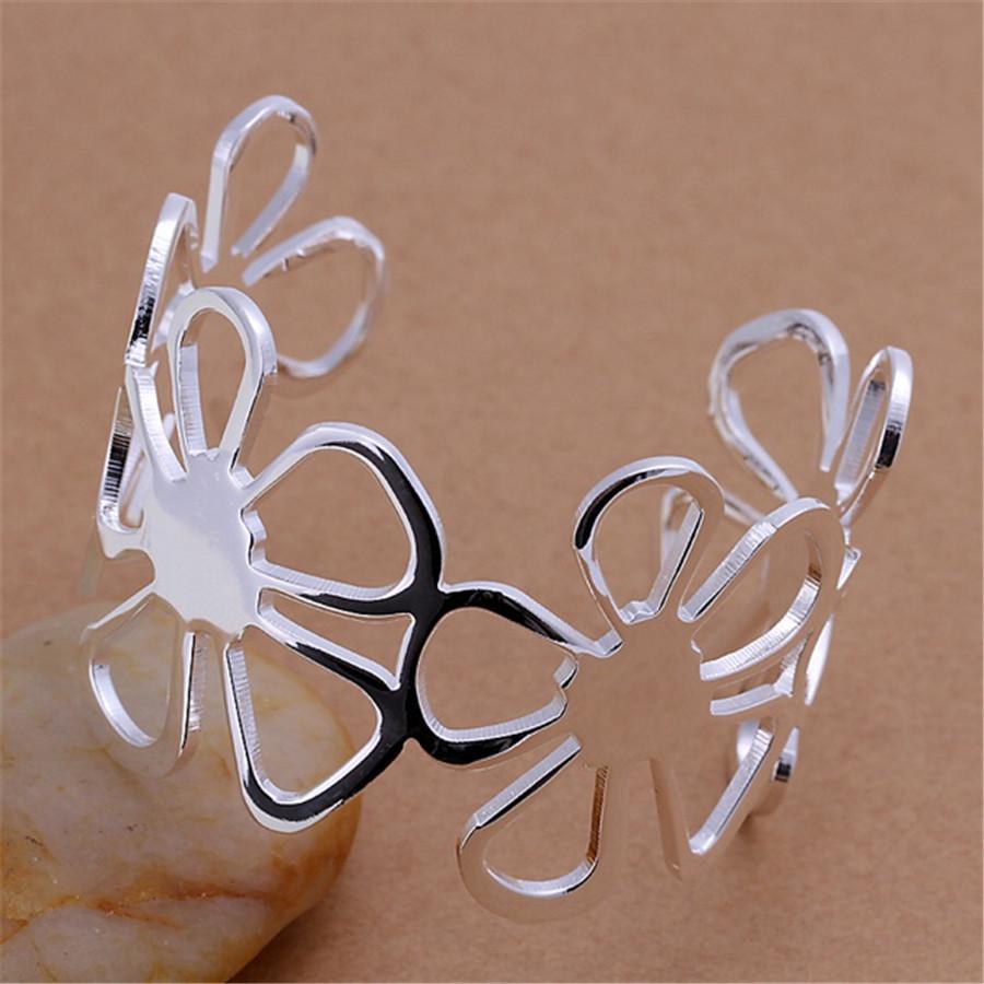 925 Sterling Silver elegant flower wide bangles cuff Bracelets for Women adjustable Fashion Party wedding Jewelry Holiday gifts
925 Sterling Silver elegant flower wide bangles cuff Bracelets for Women adjustable Fashion Party wedding Jewelry Holiday gifts
