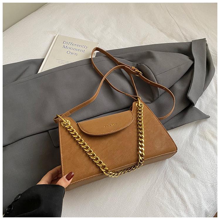 Winter high-value messenger bag fashionable shoulder bag fashion trend chain commuter shoulder bag women коричневый
Winter high-value messenger bag fashionable shoulder bag fashion trend chain commuter shoulder bag women коричневый