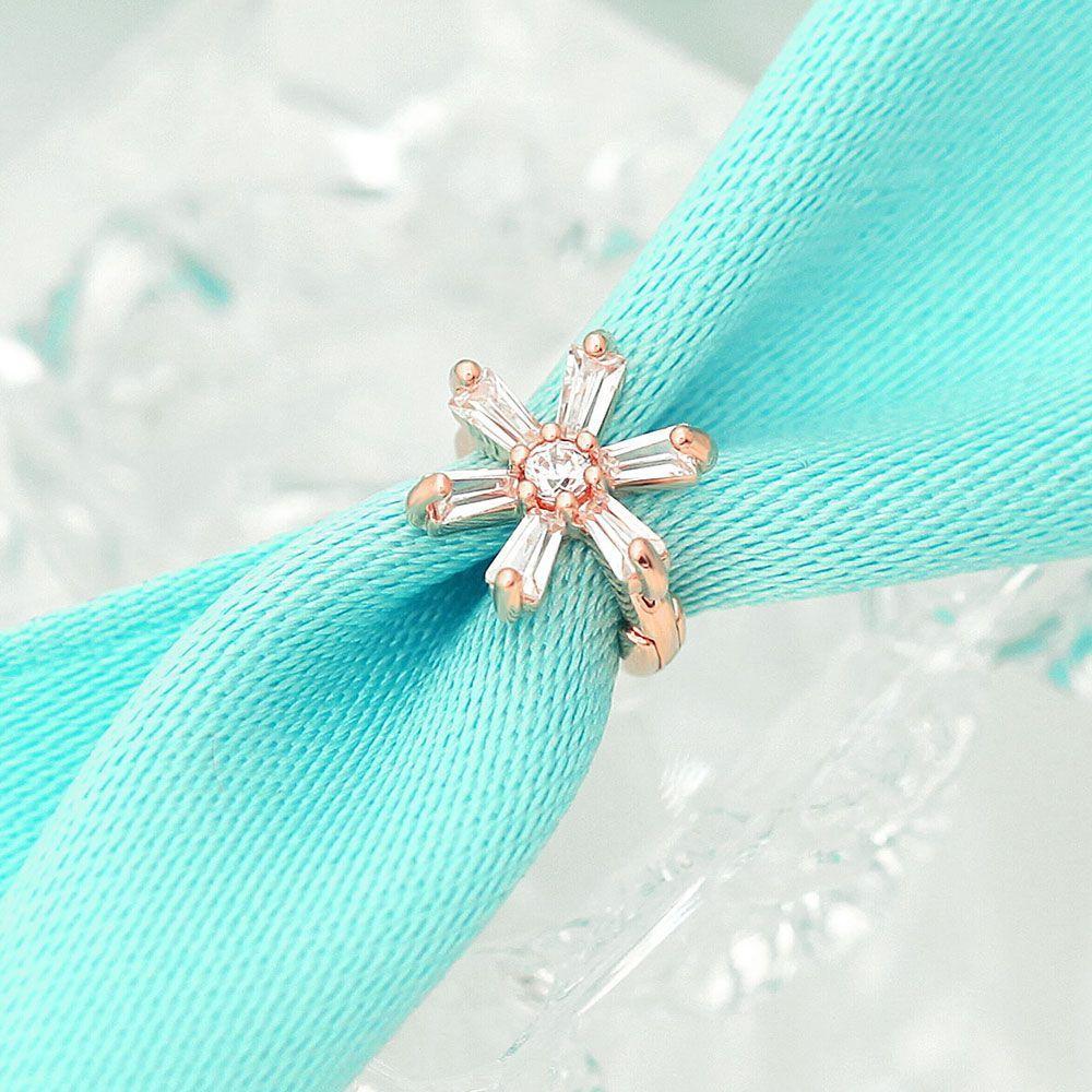 Cubic 14K gold needle bracelet, rose gold ring piercing flower
Cubic 14K gold needle bracelet, rose gold ring piercing flower