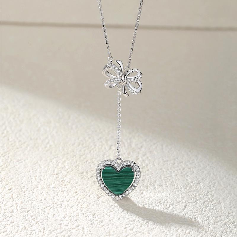 Ожерелье-узел в форме сердца из серебра 925 пробы с малахитом для женщин 925 Silver
Ожерелье-узел в форме сердца из серебра 925 пробы с малахитом для женщин 925 Silver