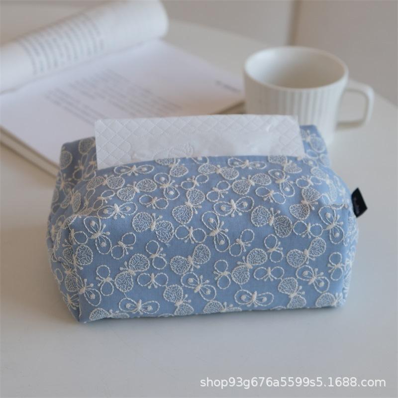 Japanese embroidery cotton and linen fabric tissue box coffee table desktop high-end light luxury paper storage box Length 17*width 11*height 8cm
Japanese embroidery cotton and linen fabric tissue box coffee table desktop high-end light luxury paper storage box Length 17*width 11*height 8cm