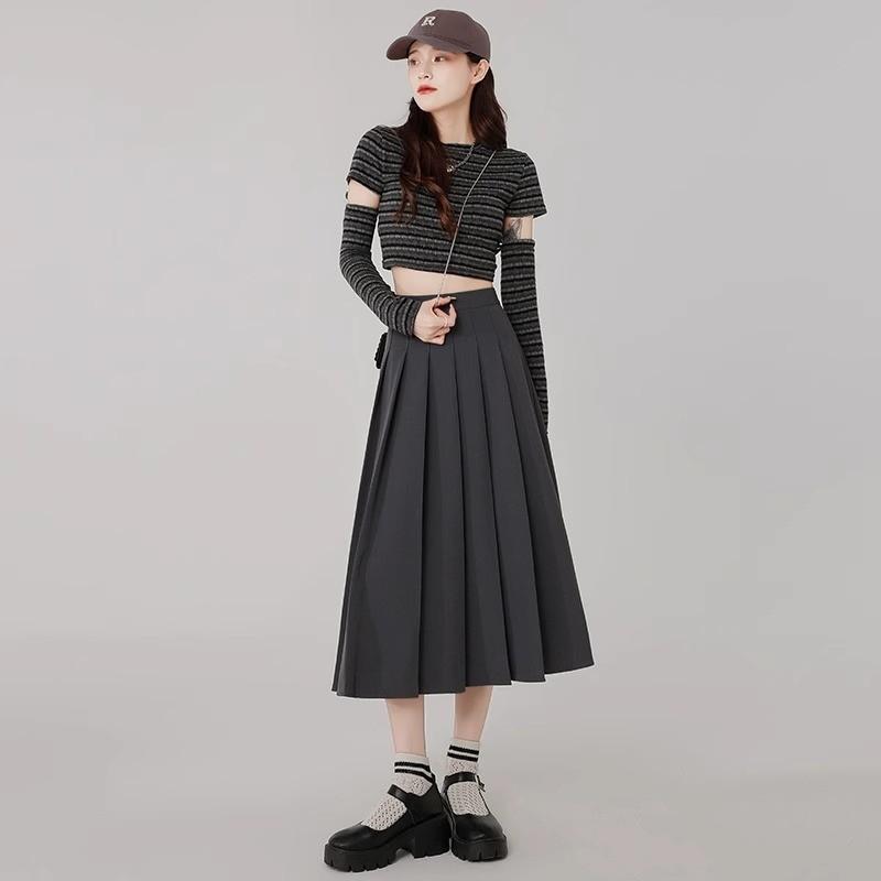 T-shirt jacket JK uniform shirt a-shaped skirt dress pleated skirt women s autumn, winter, spring and summer two-piece suit skirt 2XL сірий колір
T-shirt jacket JK uniform shirt a-shaped skirt dress pleated skirt women s autumn, winter, spring and summer two-piece suit skirt 2XL сірий колір