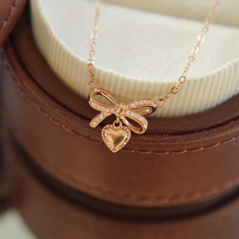 Gold-Plated S925 Sterling Silver Bow Pendant Necklace - Elegant Women s Clavicle Chain 925 Silver
Gold-Plated S925 Sterling Silver Bow Pendant Necklace - Elegant Women s Clavicle Chain 925 Silver