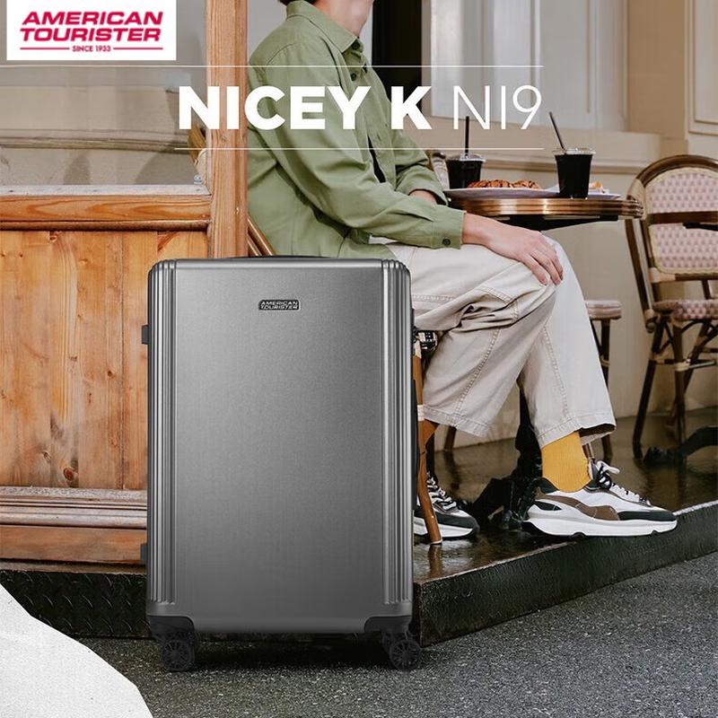 AMERICAN TOURISTER Hardshell Spinner Luggage 20-inch
AMERICAN TOURISTER Hardshell Spinner Luggage 20-inch