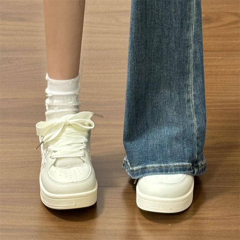 Leather versatile little white shoes women s skirt summer new thick-soled breathable casual sports board shoes 40 бежевий
Leather versatile little white shoes women s skirt summer new thick-soled breathable casual sports board shoes 40 бежевий