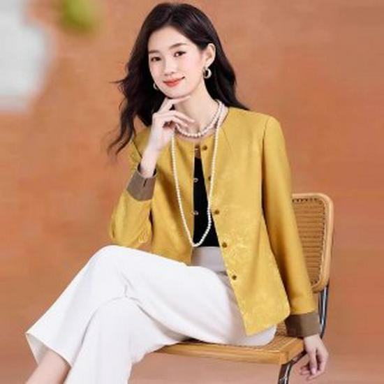 Women s Short Chinese-Style Jacket with Frog Buttons - Versatile Retro Spring/Autumn Fashion 2026 2XL золотой
Women s Short Chinese-Style Jacket with Frog Buttons - Versatile Retro Spring/Autumn Fashion 2026 2XL золотой