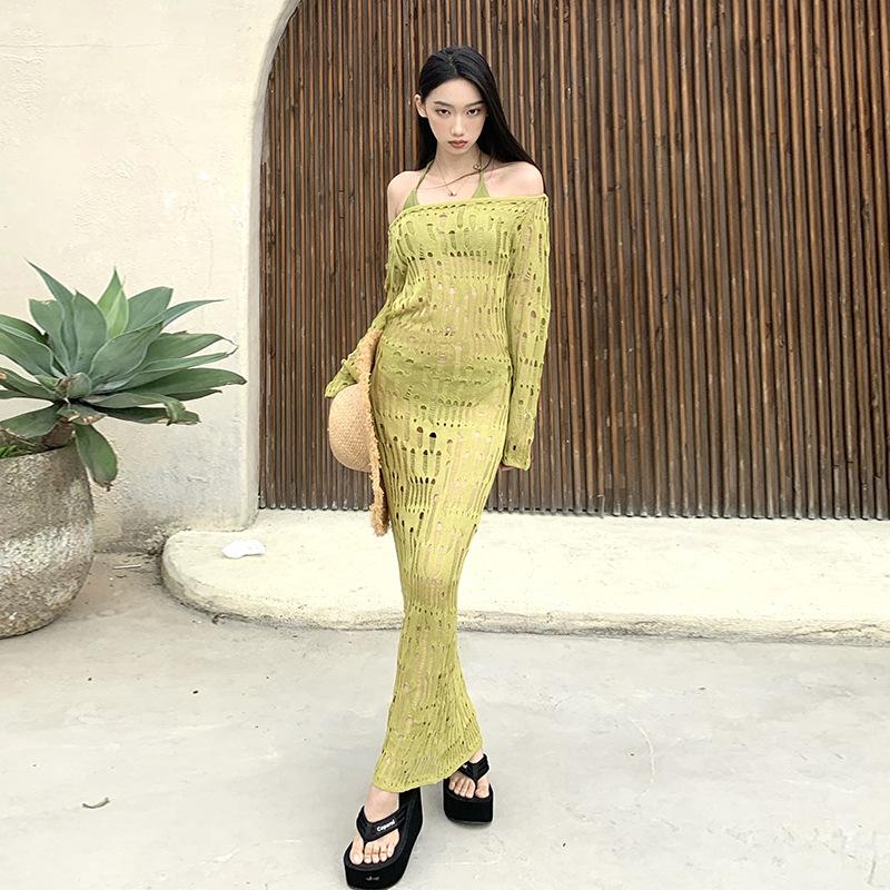 2025 Women s High-End Floral Bikini Four-Piece Set: Swimsuit & Long Dress for Hot Spring Vacations Medium
2025 Women s High-End Floral Bikini Four-Piece Set: Swimsuit & Long Dress for Hot Spring Vacations Medium