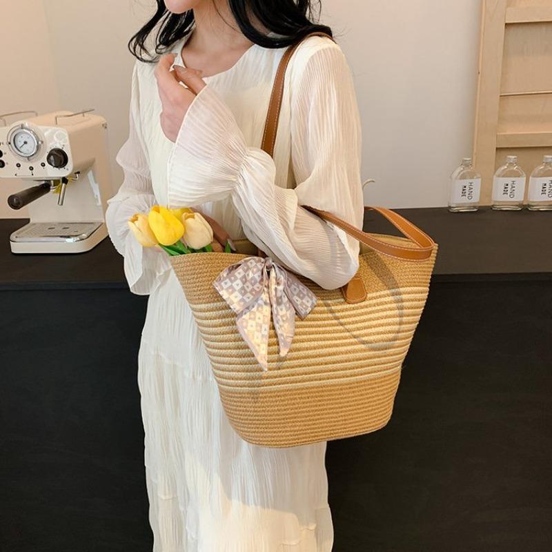 Tote Bag 2024 Summer New Single Shoulder Bag Black and White Striped Grass Woven Bag, Small and Popular Large Capacity Handbag, Women s Bag
Tote Bag 2024 Summer New Single Shoulder Bag Black and White Striped Grass Woven Bag, Small and Popular Large Capacity Handbag, Women s Bag