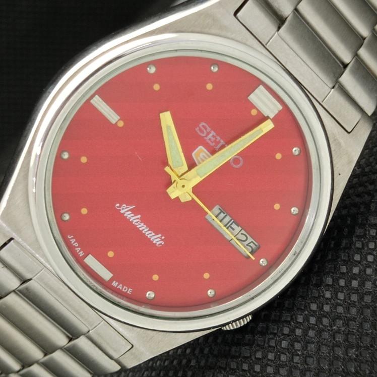 Б/У винтажные часы SEIKO 5 AUTOMATIC 7019A JAPAN MENS D/D RED 621c-a415317-2 SKU621c-a415317
Б/У винтажные часы SEIKO 5 AUTOMATIC 7019A JAPAN MENS D/D RED 621c-a415317-2 SKU621c-a415317